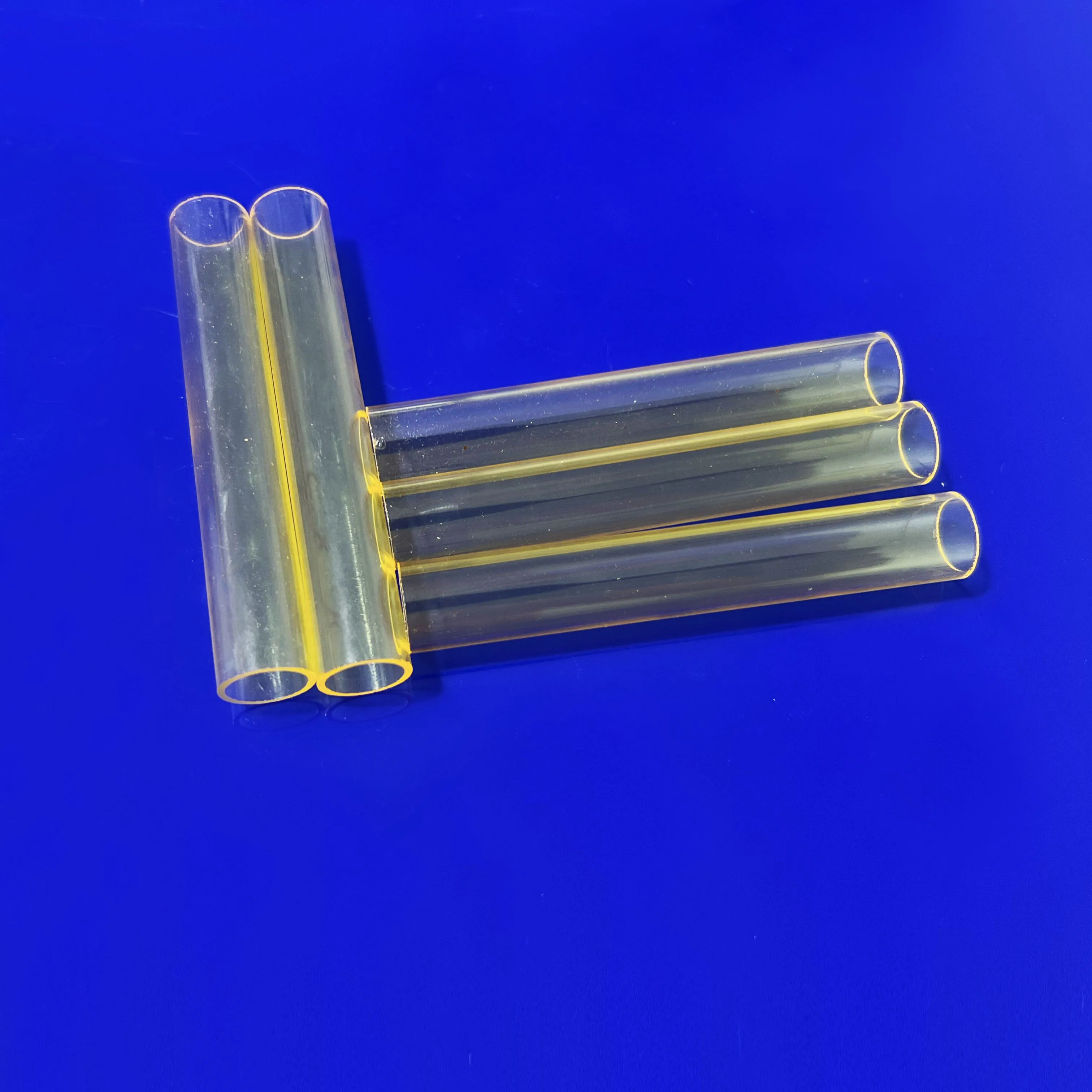 The factory supplies high-quality yellow quartz laser tubes, beauty medical instruments and laser glass tubes