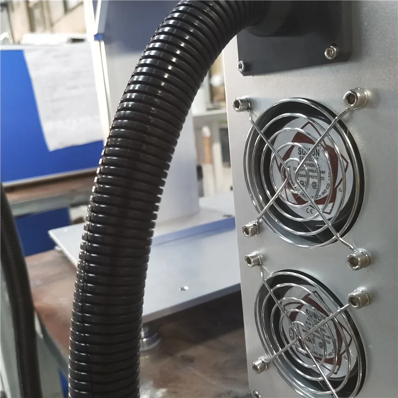 Высококачественная ручная волоконная лазерная маркировочная машина 30 Вт, нержавеющая сталь, золото, ПВХ, жесткий пластик, портативная лазерная маркировка