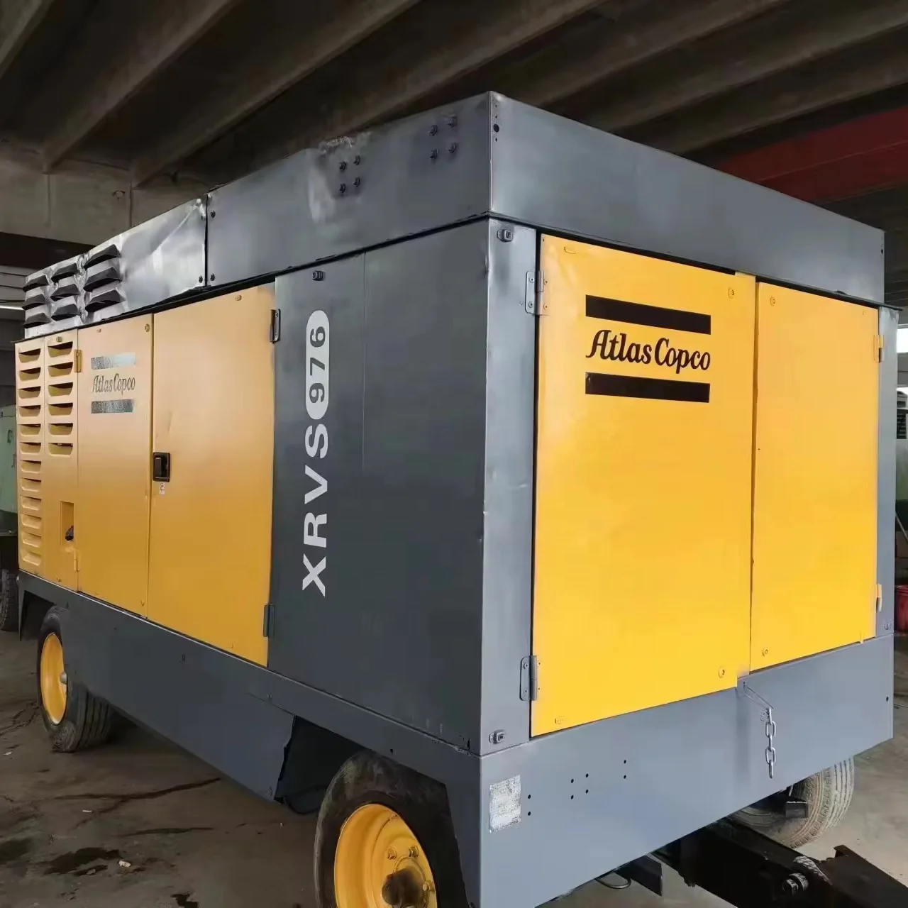 Второй ручной воздушный компрессор atlas copco используется для продажи Скважинной буровой установки