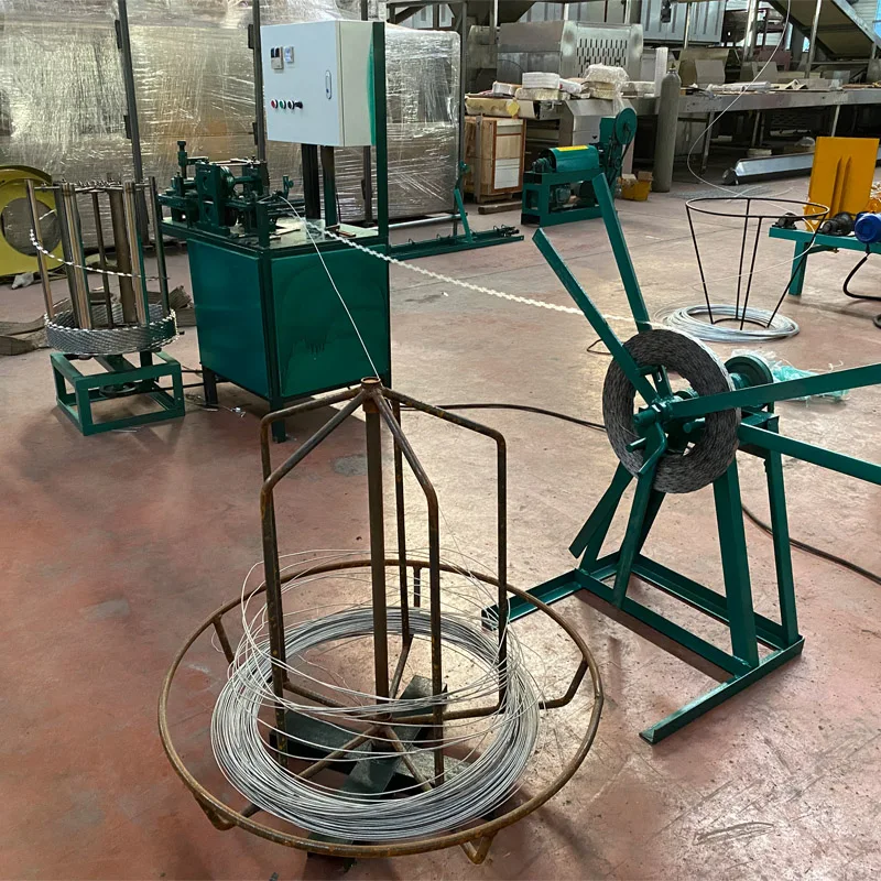 9 strips or 11 strips concertina razor barbed wire fence machine