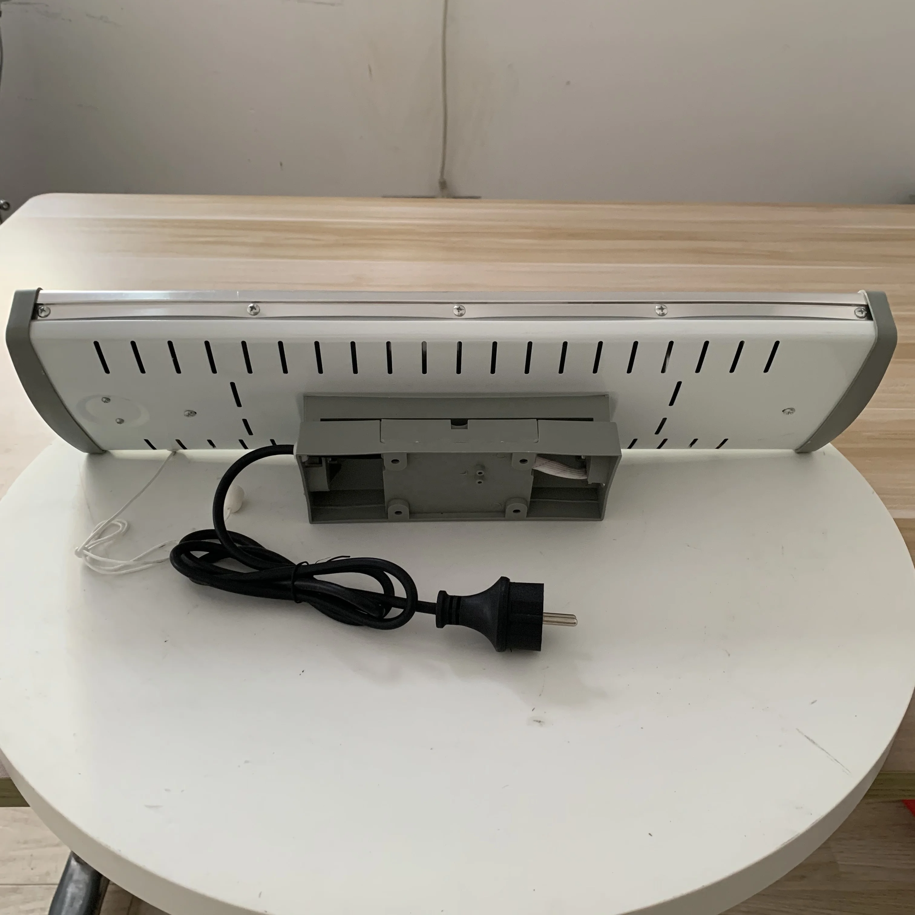 
mini1200W or 1500W electric quartz wall mounted heater with cb 