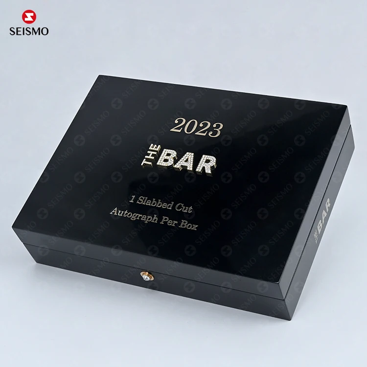 Customized Luxury Glossy Paint Varnish Design Big High Gloss Wooden Wine Perfume Cigar Package Boxes With Lighting