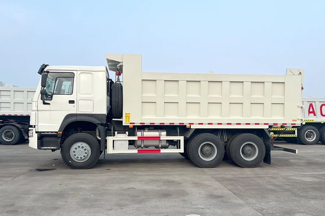 China HOWO 6*4 Dump Truck weichai 340HP 20 Cubic Meters Box Manufacturer Can Customize