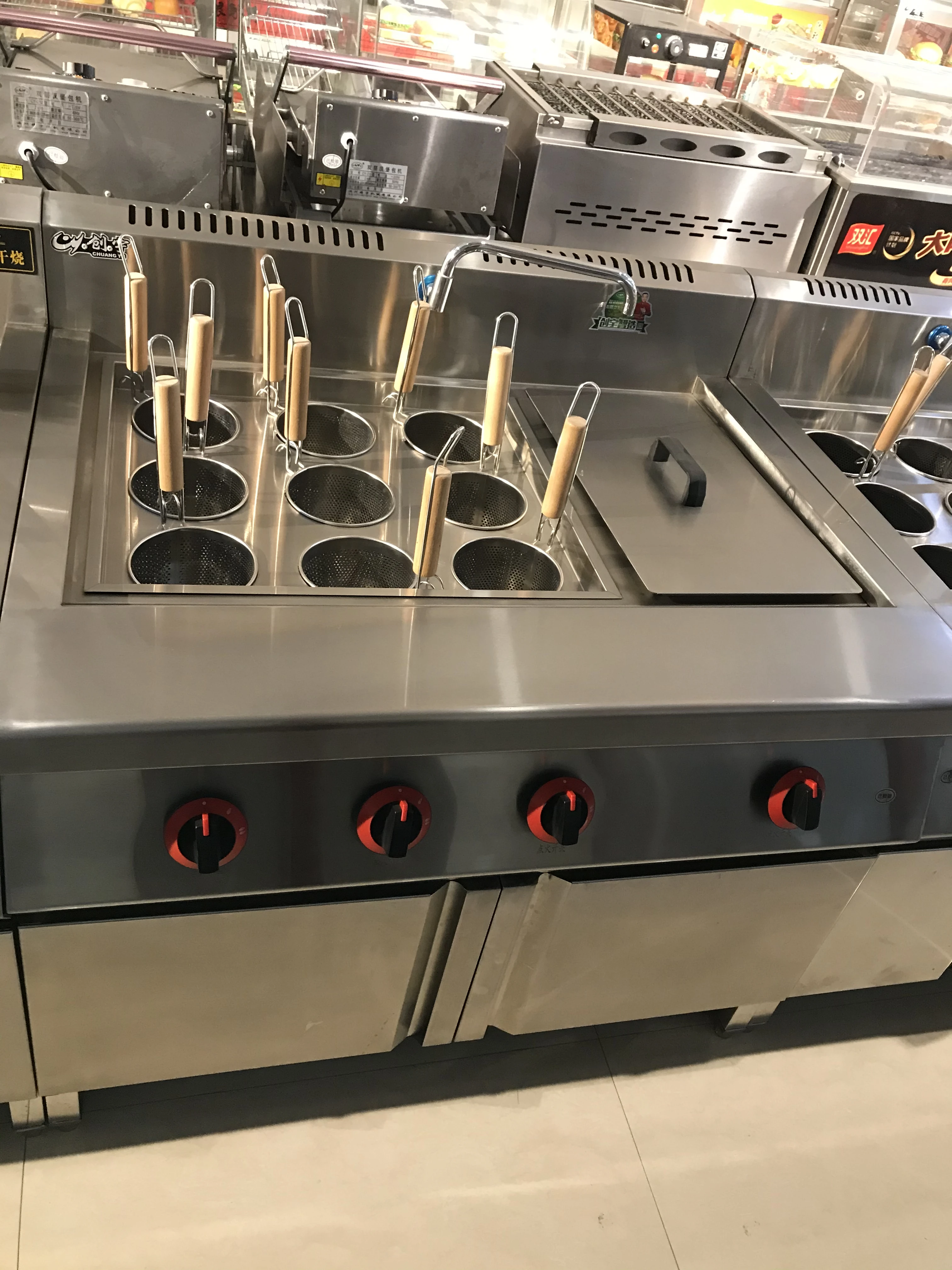 Commercial Professional Hotel Restaurant Kitchen Equipment Gas 9 Plus 1 Noodles Cooking Boiler Pasta Cooker