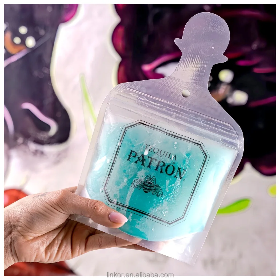 Custom Logo 22oz/700ml Disposable Plastic Tequila Bottle Shaped Drinking Bags Perfect Capacity for Restaurants and Parties
