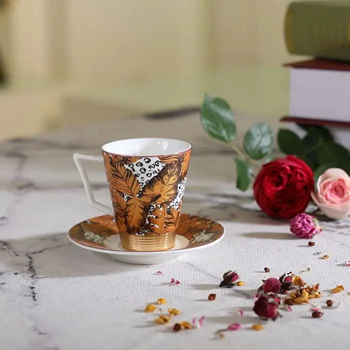 Amber Original factory highly cost effective tea set porcelain ceramic coffee and tea cup set with sacuer