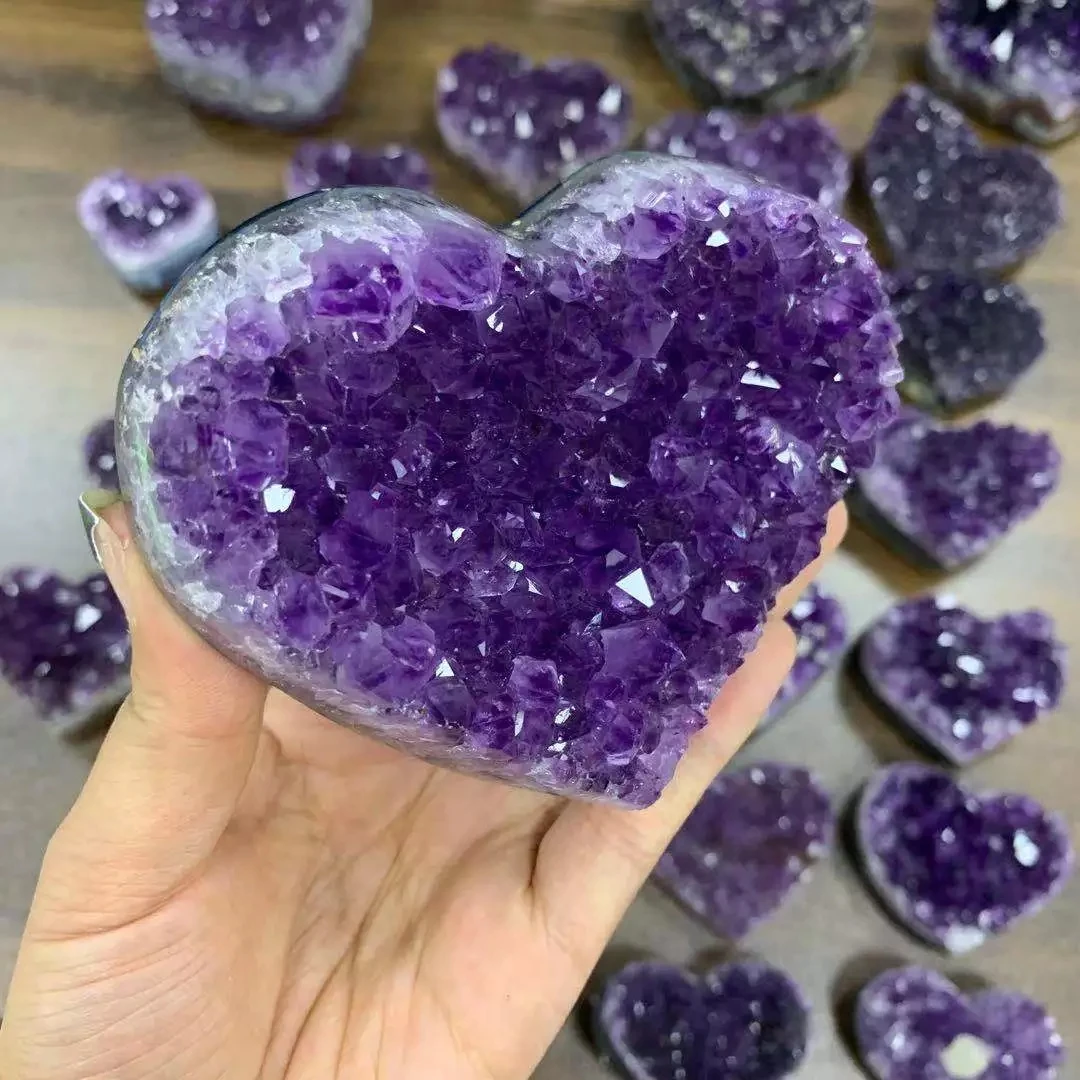 Folk crafts natural gemstone geodes amethyst crystal  rock crystal heart for healing