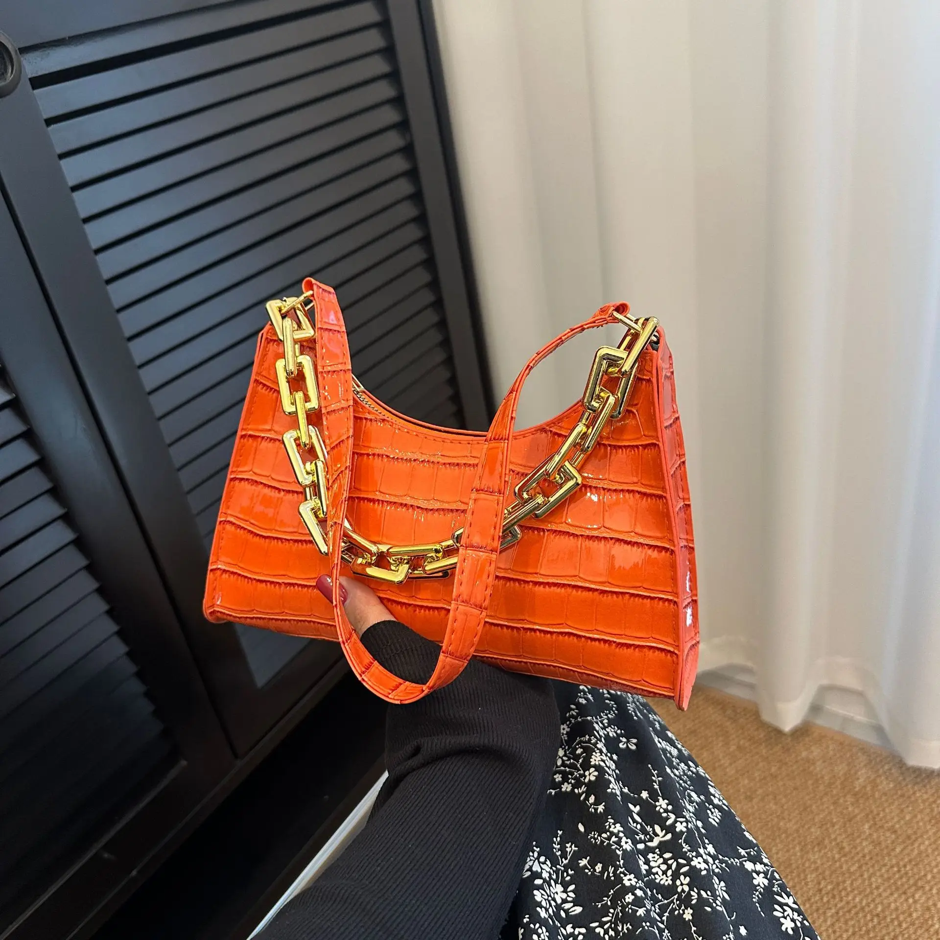 11 Colors Ladies Crocodile Pattern Zipper Handbag Shoulder Bag PU Leather Chain Handbag.