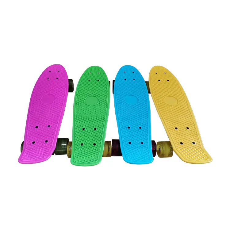 Wholesale 22 inch Plastic Skateboard Complete Fish Board Cruiser Board in custom color