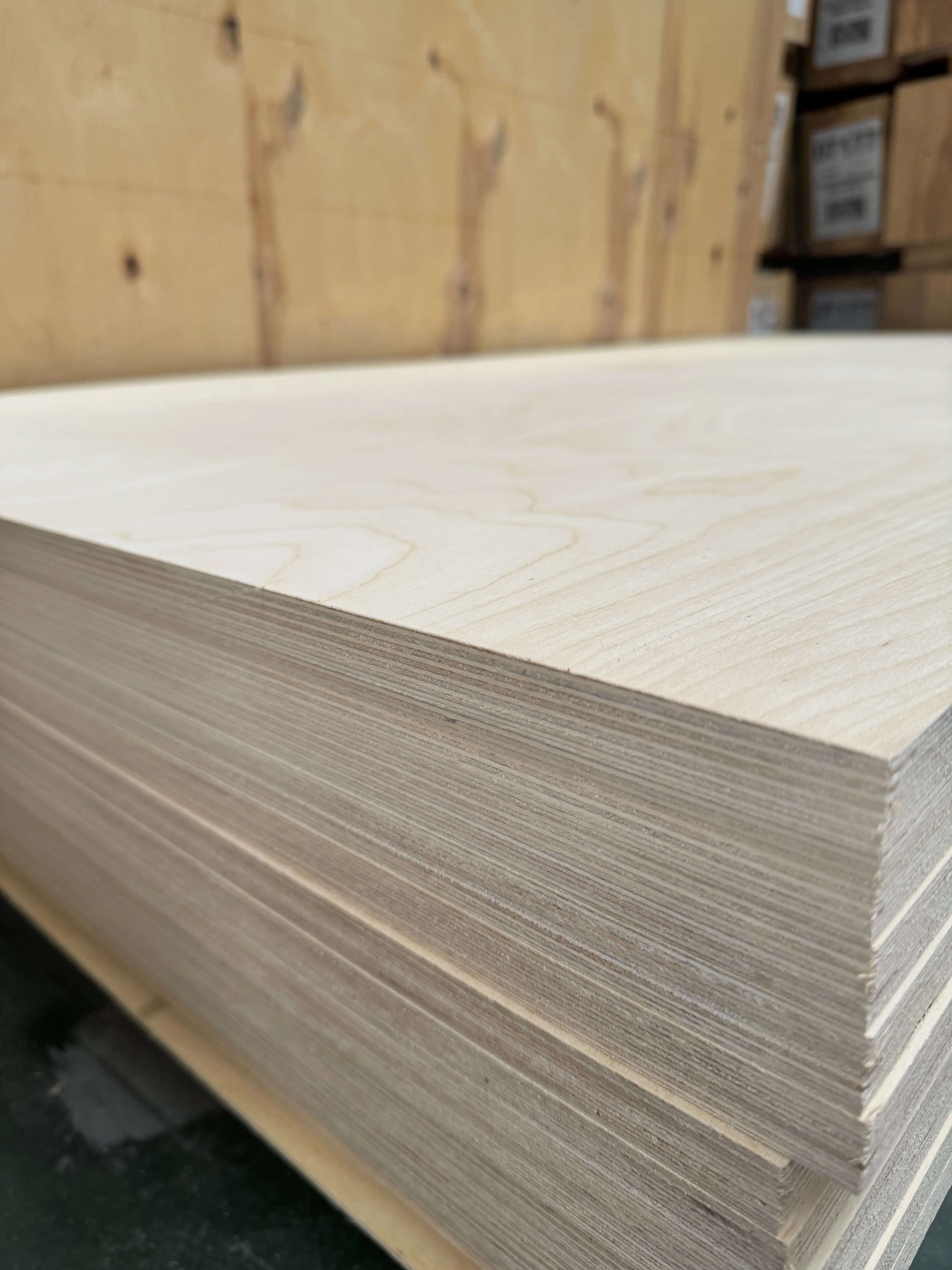 Best Selling Laminated 18mm Plywood Marine Plywood Supplier 3/4 Price Birch Plywood for Furniture Handicraft