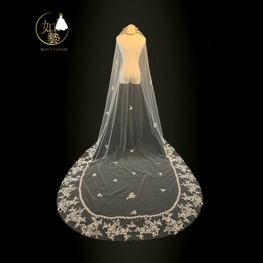 
Ivory 3M1 tier Lace Wedding Veil 