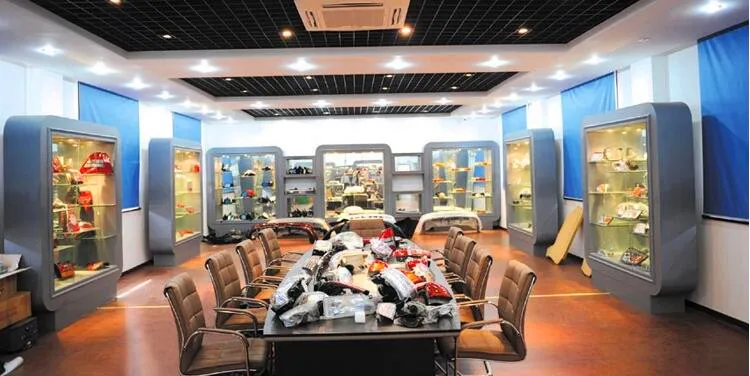 Good Quality PP Front Bumper Car Parts for Toyota Hilux Rocco