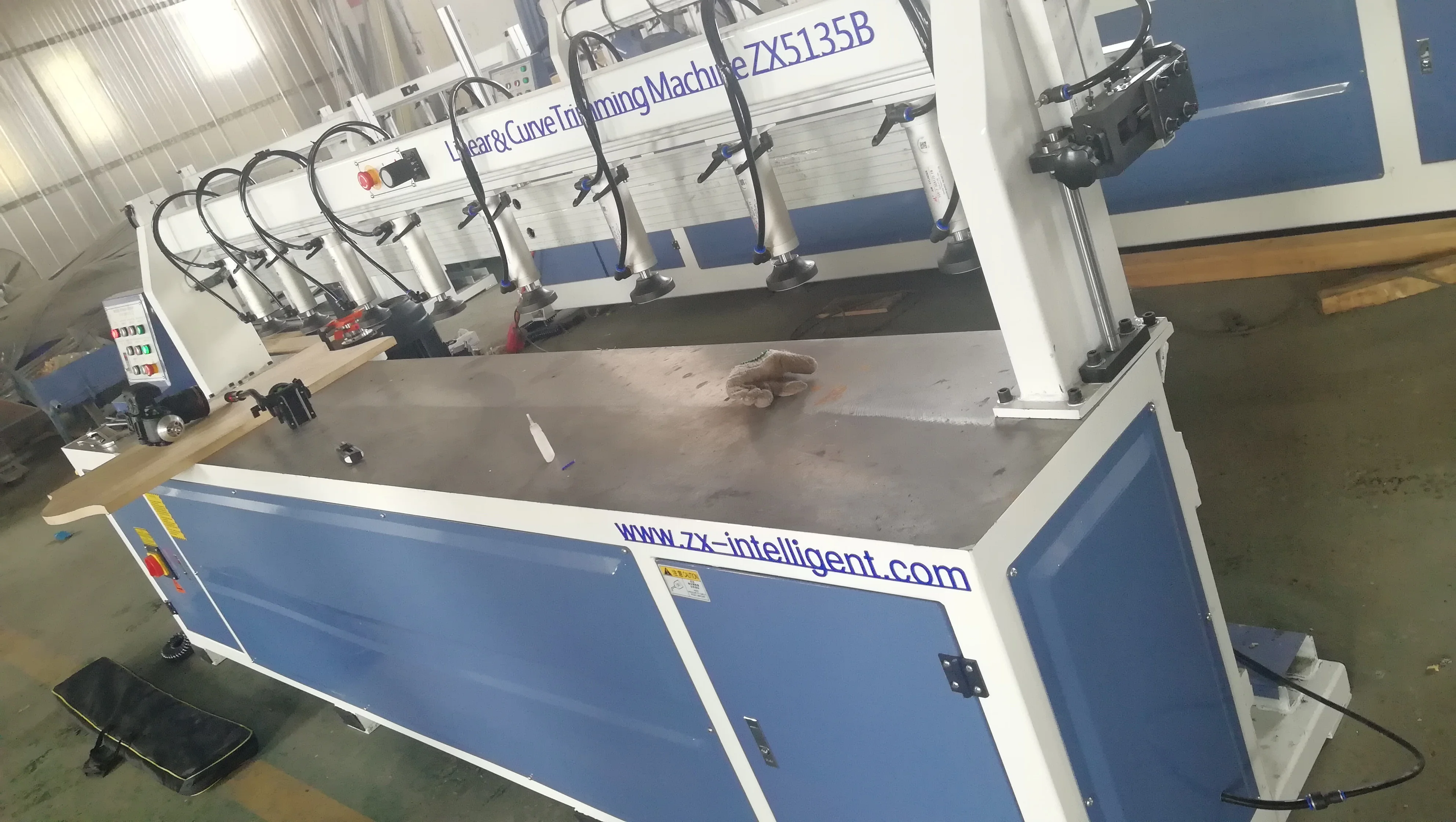 
CNC wood door stile drilling and milling shape machine 
