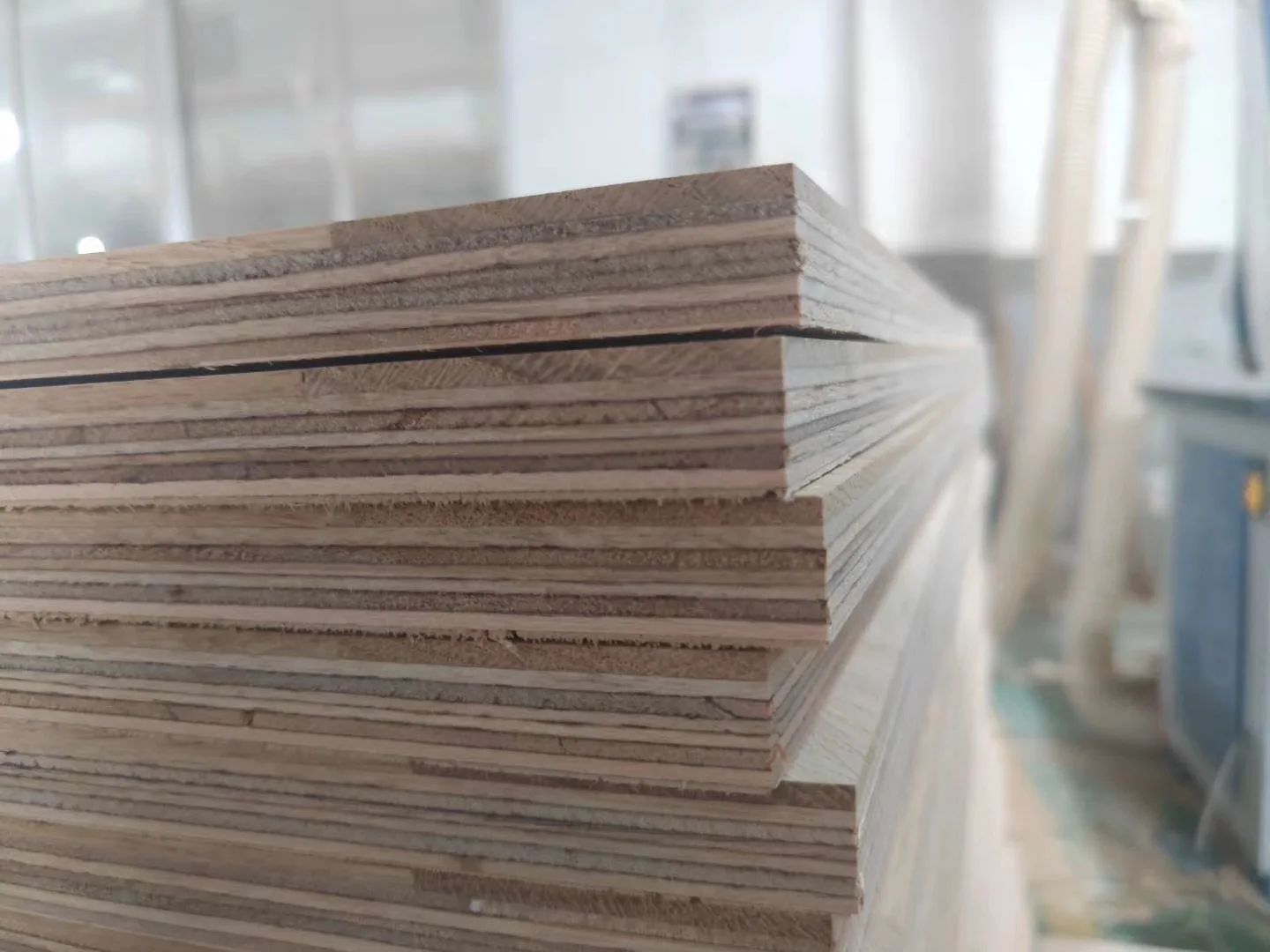 Easy Assemble Versailles oak wood Flooring unfinished wood parquet flooring Customized engineered wood Flooring for Indoor