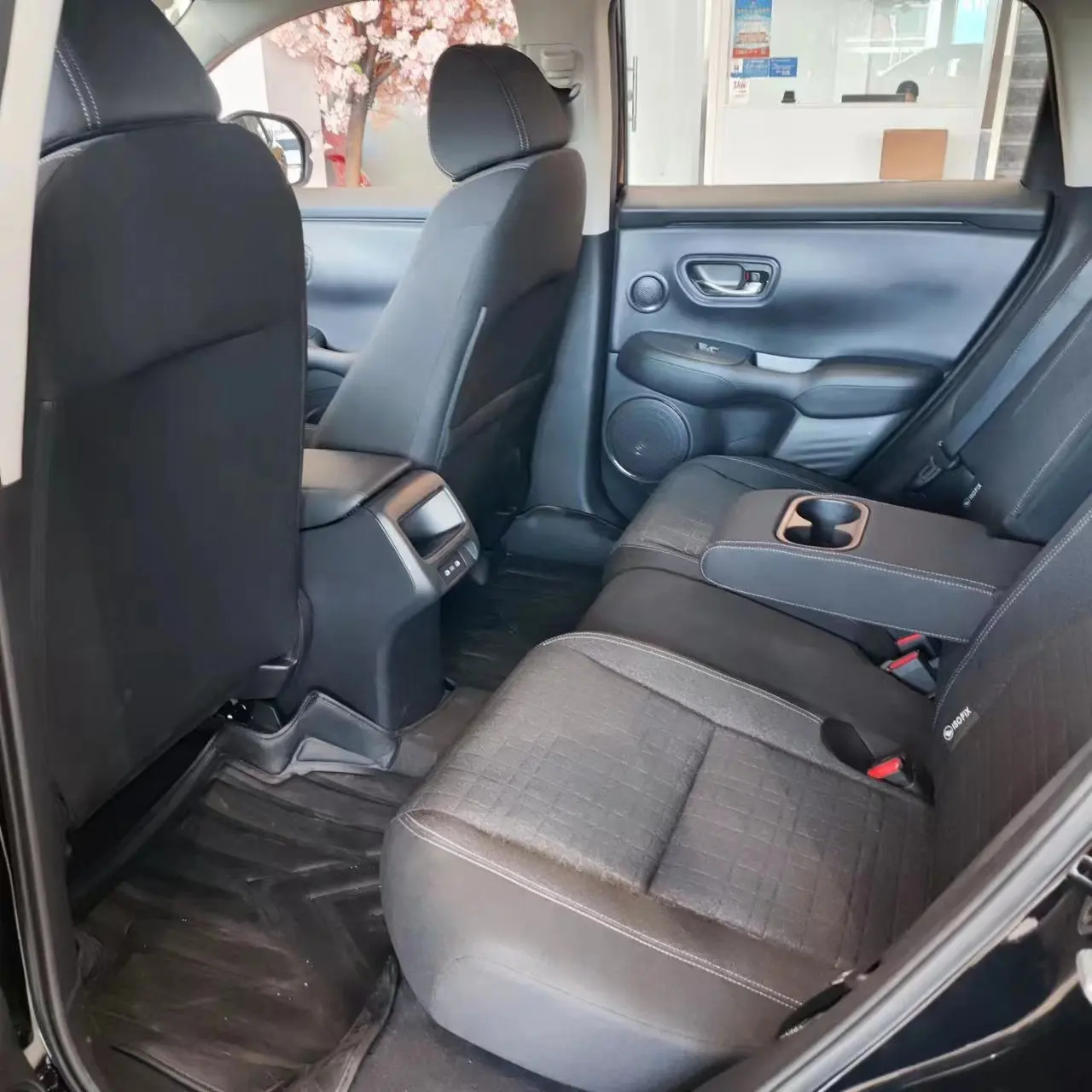 2023 Лидер продаж автомобилей Honda Hrv газовый автомобиль левая рука внедорожник 5 мест 1 т двигатель новый кожа белый в наличии