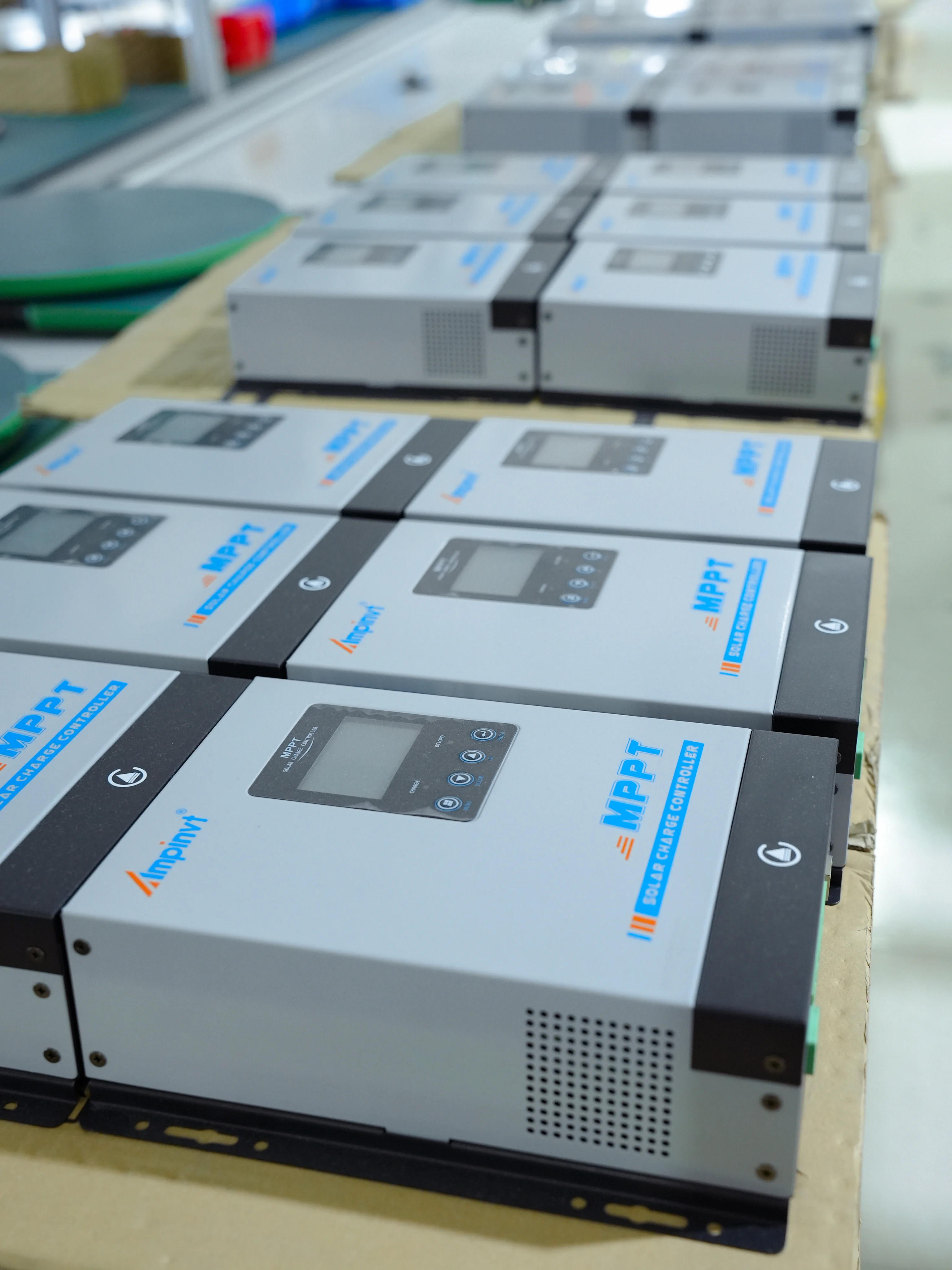 mppt 80a 100amp solar charge controller 600v with LCD for solar RV and Vessel