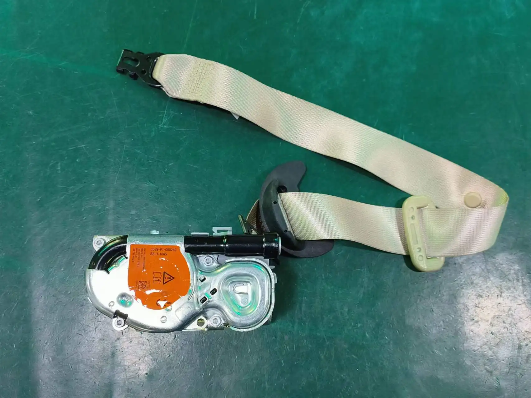 Model X Seat belt for 2020 Tesla Model X Front Row seat belt pre-tensioner Model X car Safety Belt