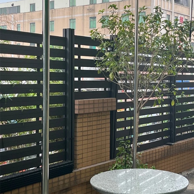 High Quality Wood Plastic Composite Privacy Fence Home Garden WPC Fence Panels Outdoor