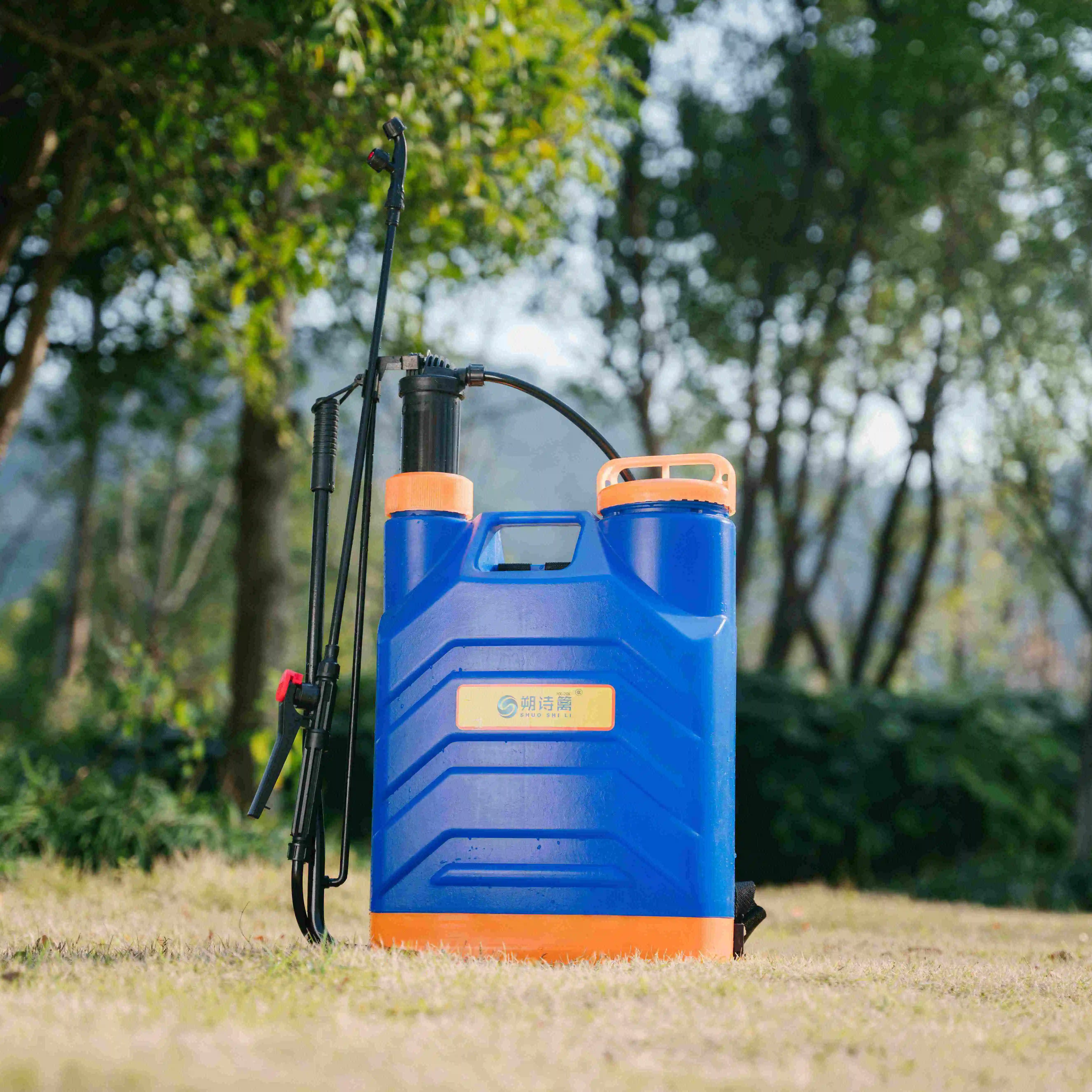 Agricultural Sprayers Plastic Knapsack Manual Sprayer Garden Portable Chemical Pest Control Sprayer