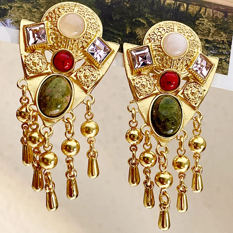 2023 New Arrival Fashion Jewelry Medieval Vintage Gem Exaggerated Tassel Ear Clip French Court Style Light Luxury Retro Earring