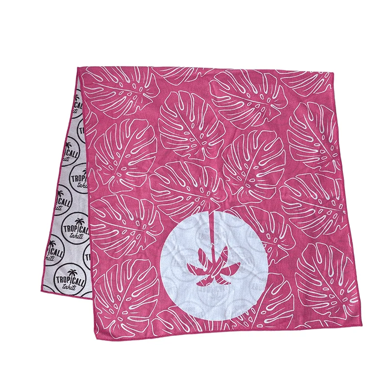 Factory Wholesale Microfiber Sand free Beach Towel Custom Logo Suitable Beach Travel Multipurpose Beach Towel