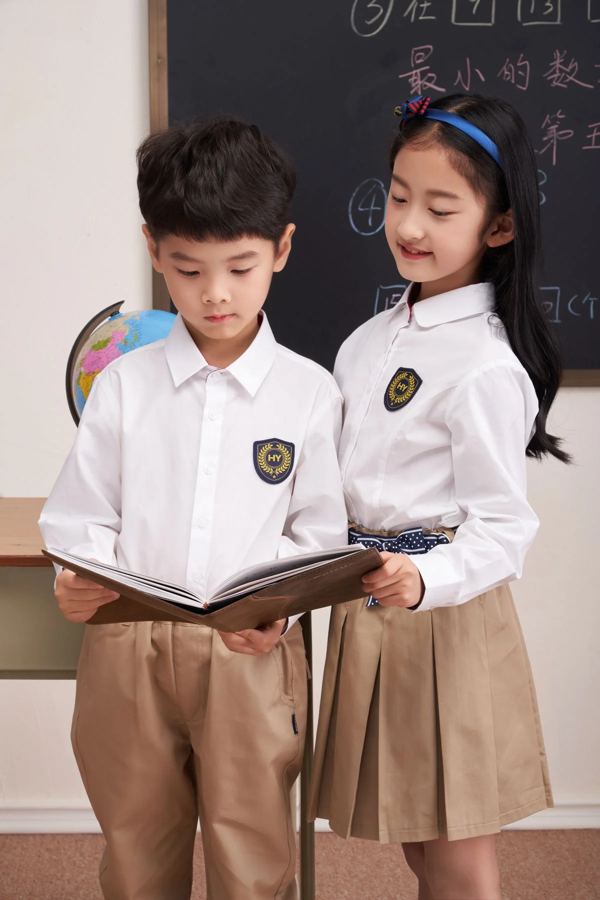 Manufacturer Custom Logo Wholesale kids Summer short-sleeved shirts middle school uniforms boys and girls set school uniforms