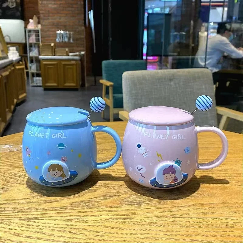 Creative Cute Round Astronaut Planet Ceramic Mug with lid and spoon