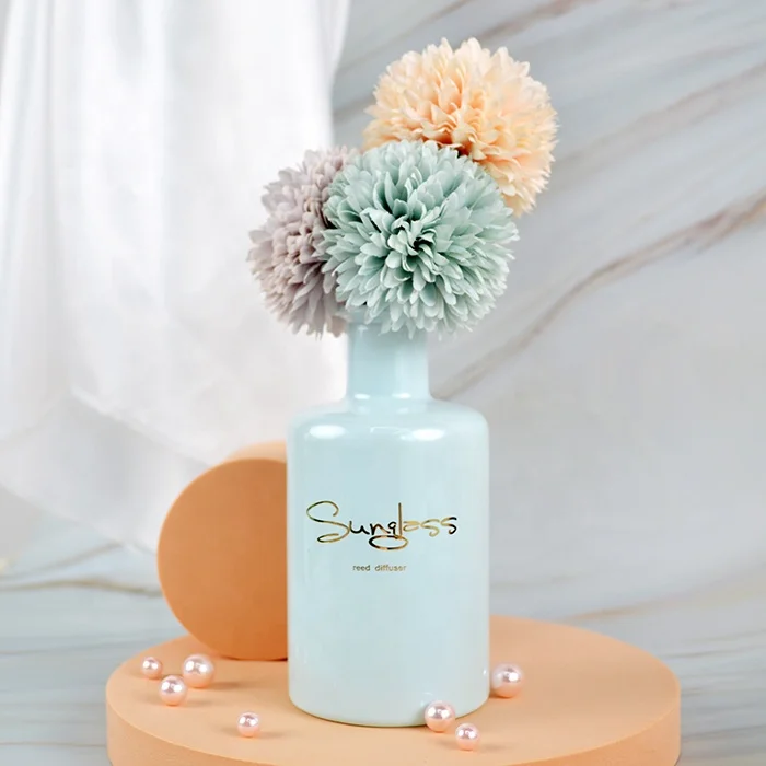 multi inventory China supplier essence Customized Luxury 200ml Aroma Reed Diffuser glass bottle With Rattan Sticks