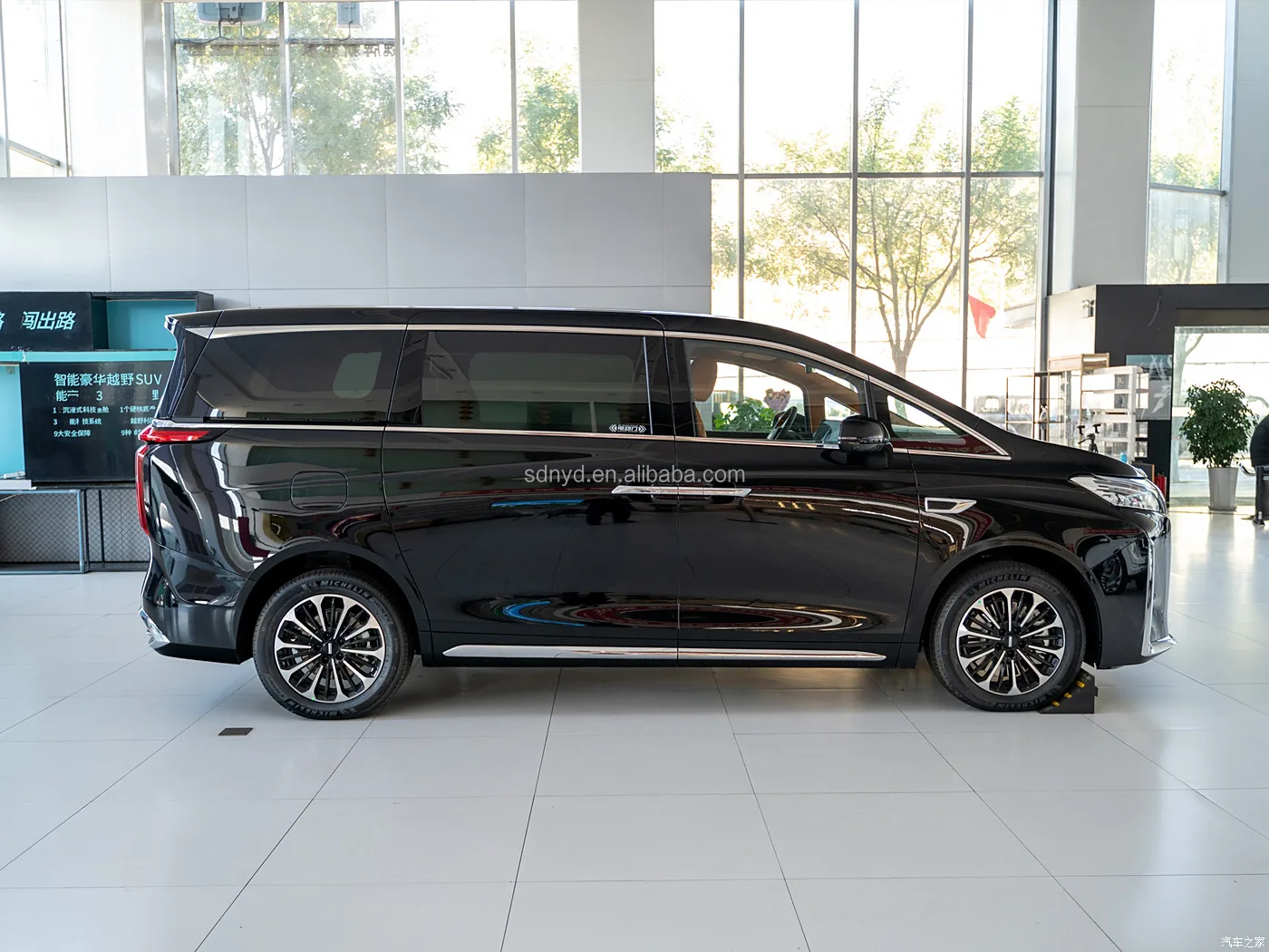 В Китае 2023 престижное издание 4WD Wei Pai Gao Shan Гибридный MPV средний и большой 2 gear DHT прямые продажи с завода 5 дверей 7 мест