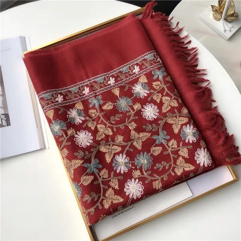 Customize Female Tassel Thick Soft Women Hand Scarves Scarf For Women Embroidered