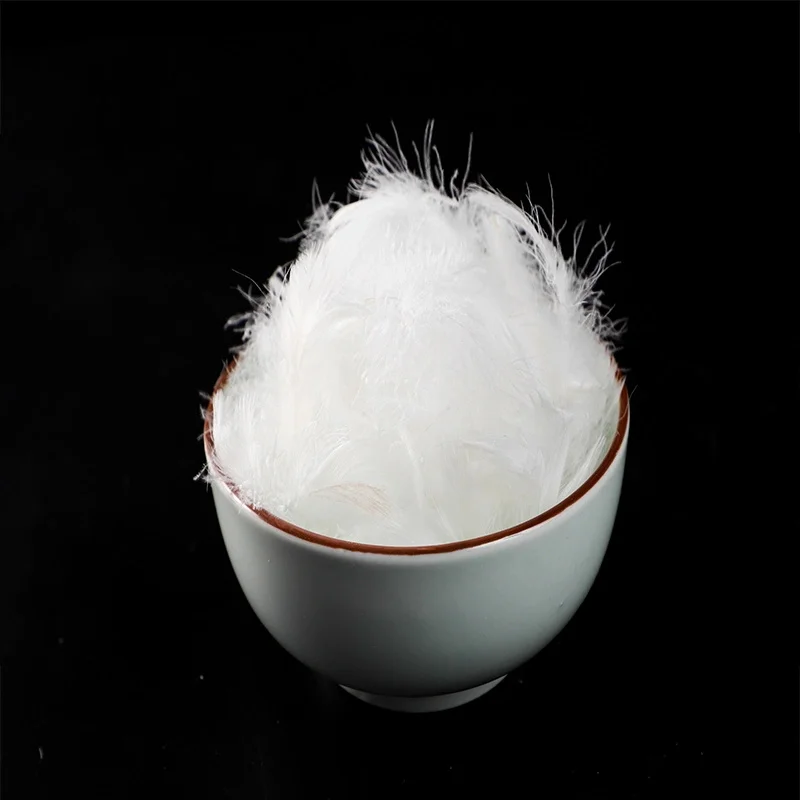 Good Quality Bulk 2-4cm White Duck  Feather Filling For Hotel Pillow