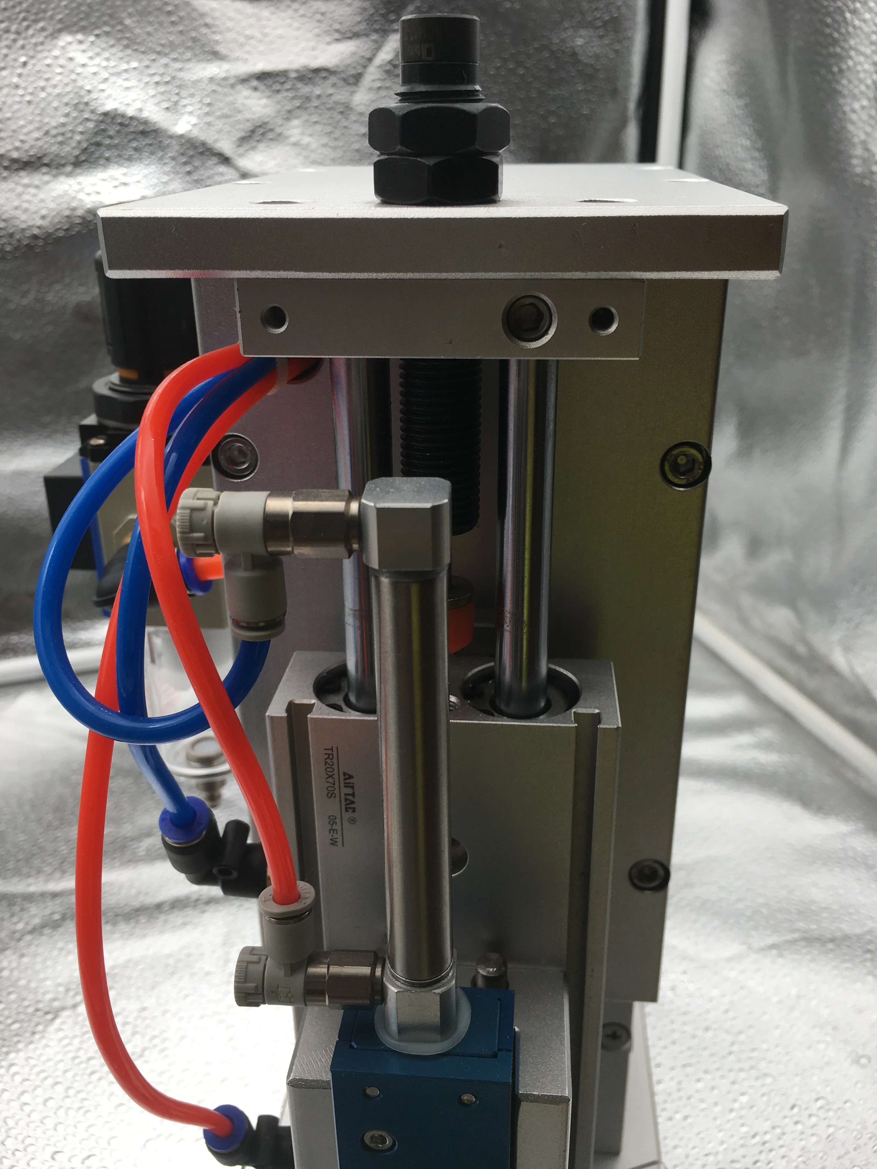 Пневмоэлектрическая машина для маркировки TM5209 с иглой 52 мм для этикеток текстиля