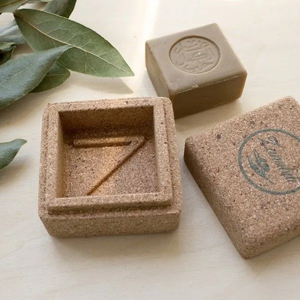 Factory Profesional in custom    ECO -friendly  Natural soft wood soap box cork soap container