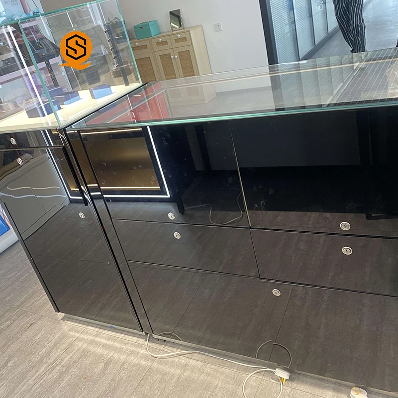 New Arrival Factory Supplier Wood Museum Souvenir Jewelry Showcase Display Sets Glass Showcases