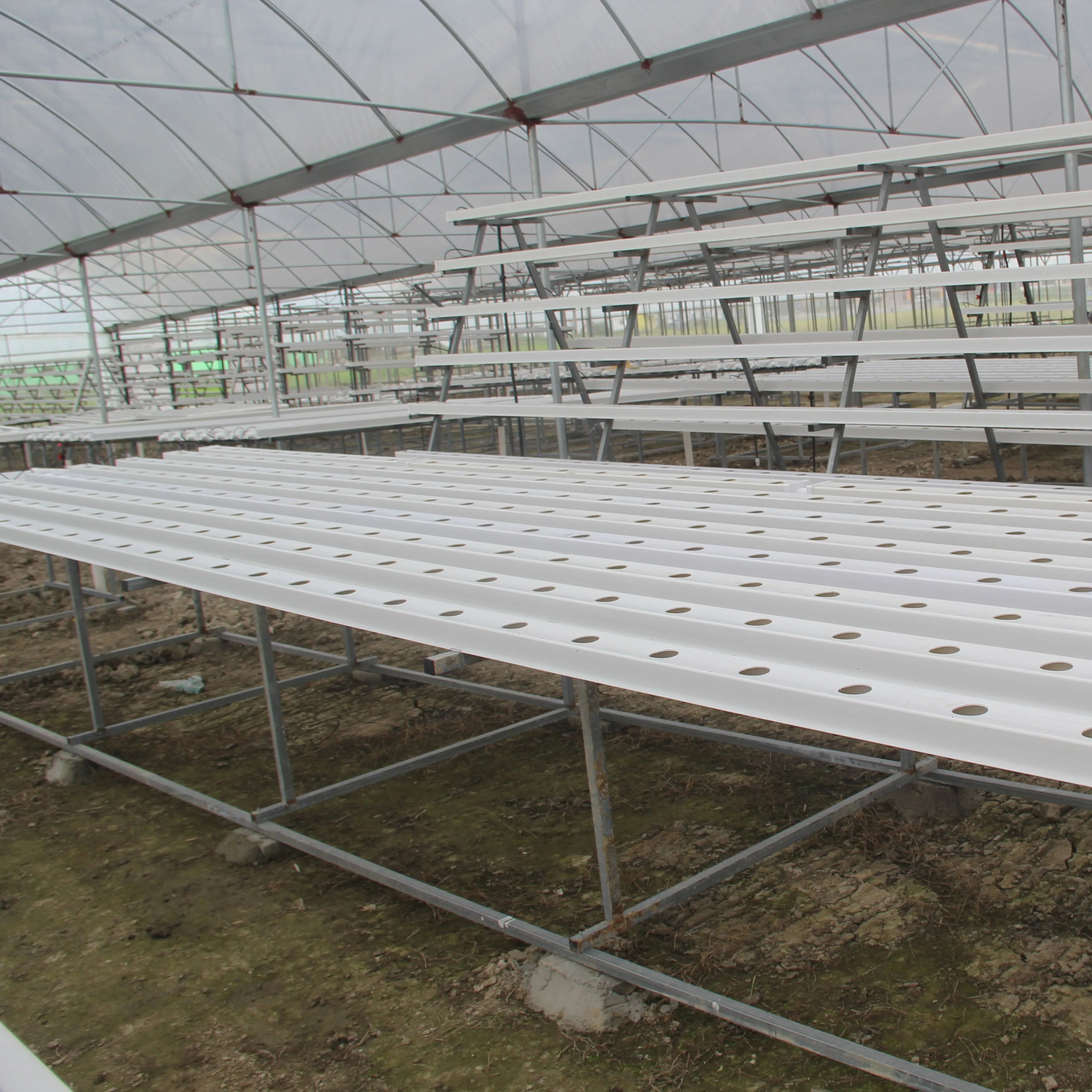 Agricultural NFT Anti-UV PVC channel Vertical Farming Hydroponics system for aeroponics system
