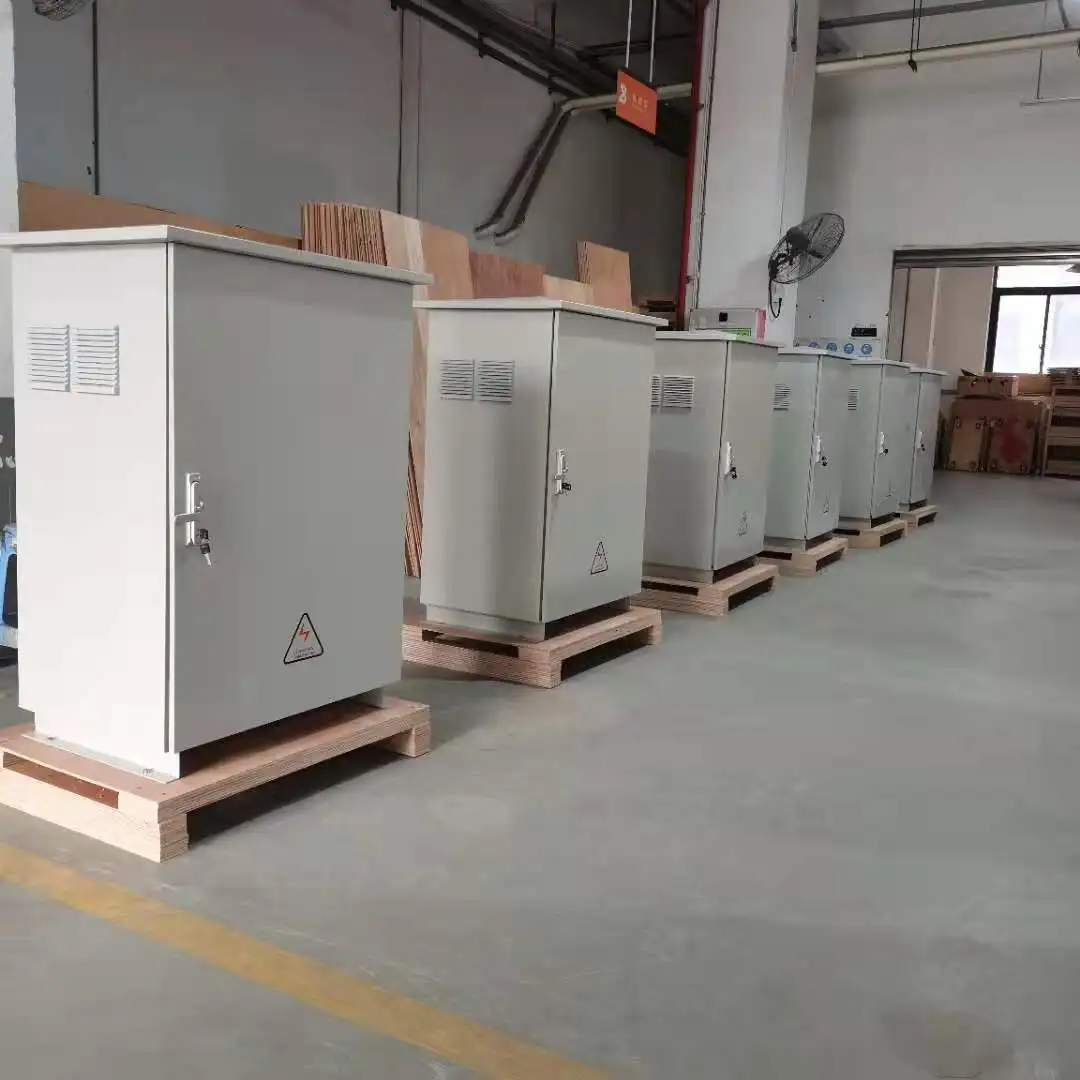 Single Phase White Colour IP43 Hybrid Solar 1KVA-20KVA Light Online Outdoor UPS Power Supply System For Outdoor Use