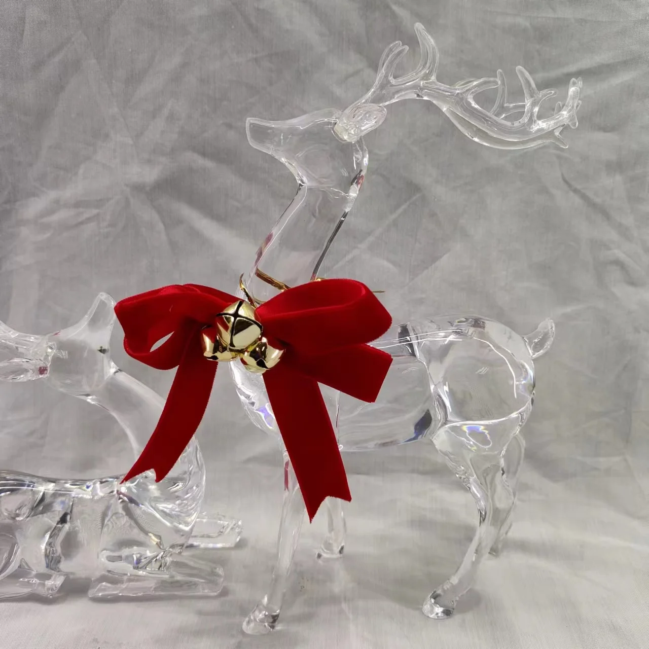 Customized White acrylic Xmas Deer Statue Christmas Deer set