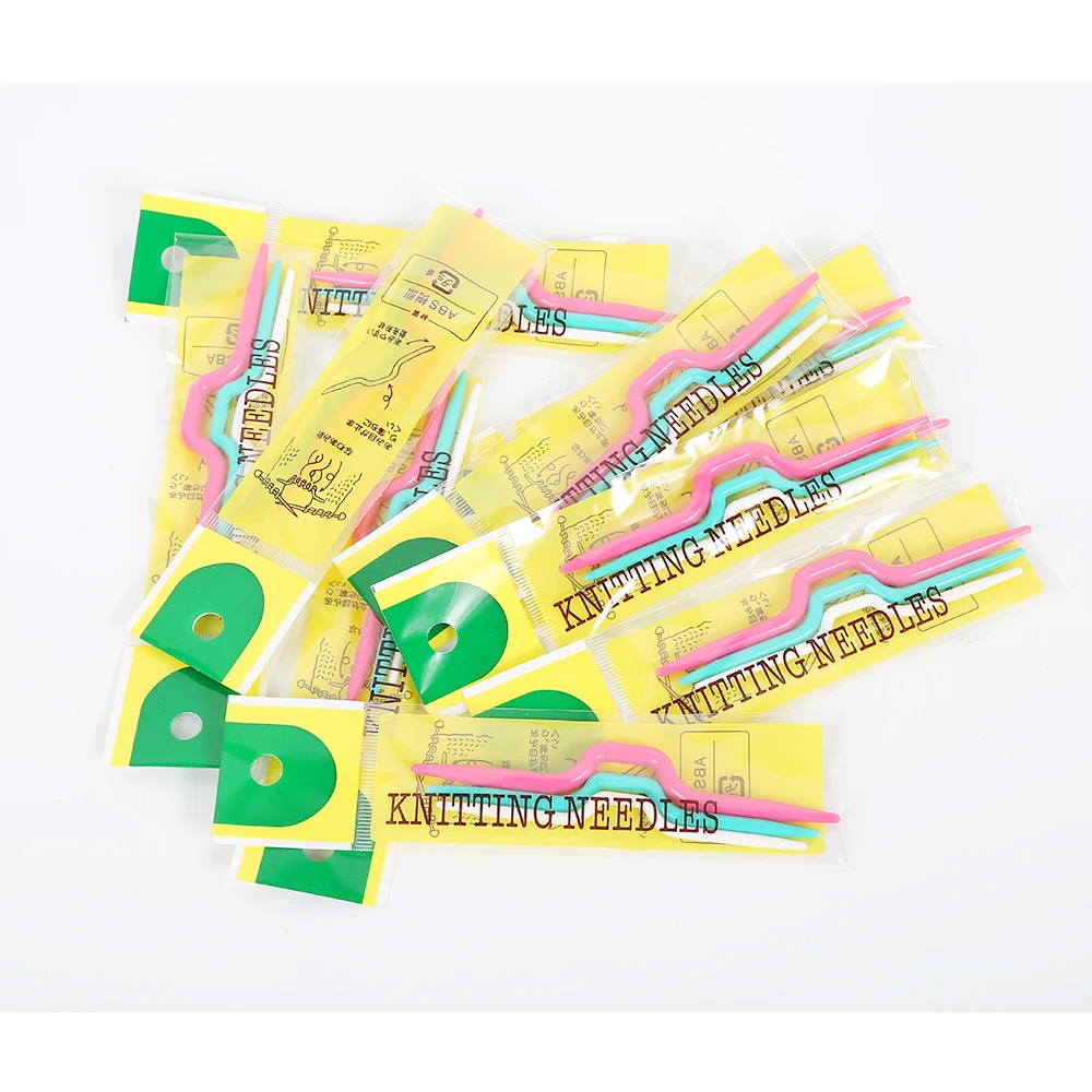 Mixed Color Plastic Cable Stitch Hand Knitting Needles Twist Curved Crochet Hook