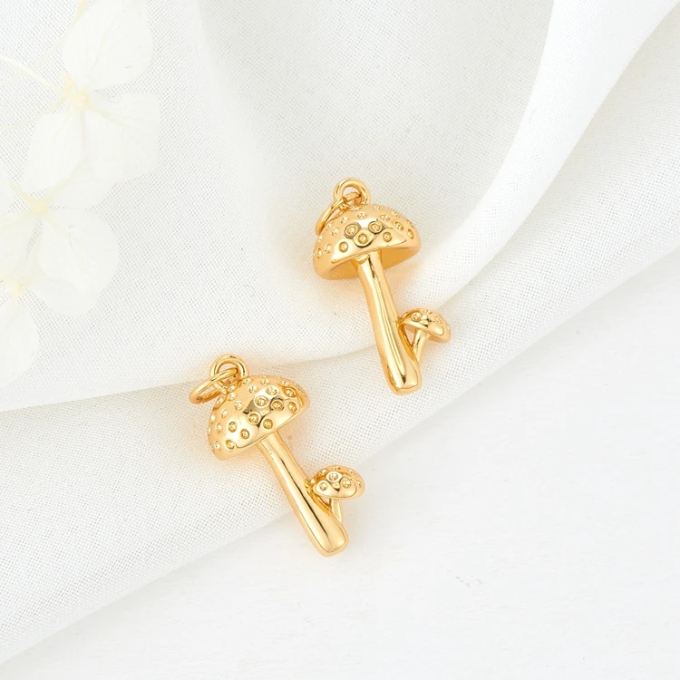 Wholesale Simple Design Small Cute Mushroom shape 14K Gold Plated Brass Jewelry Charms