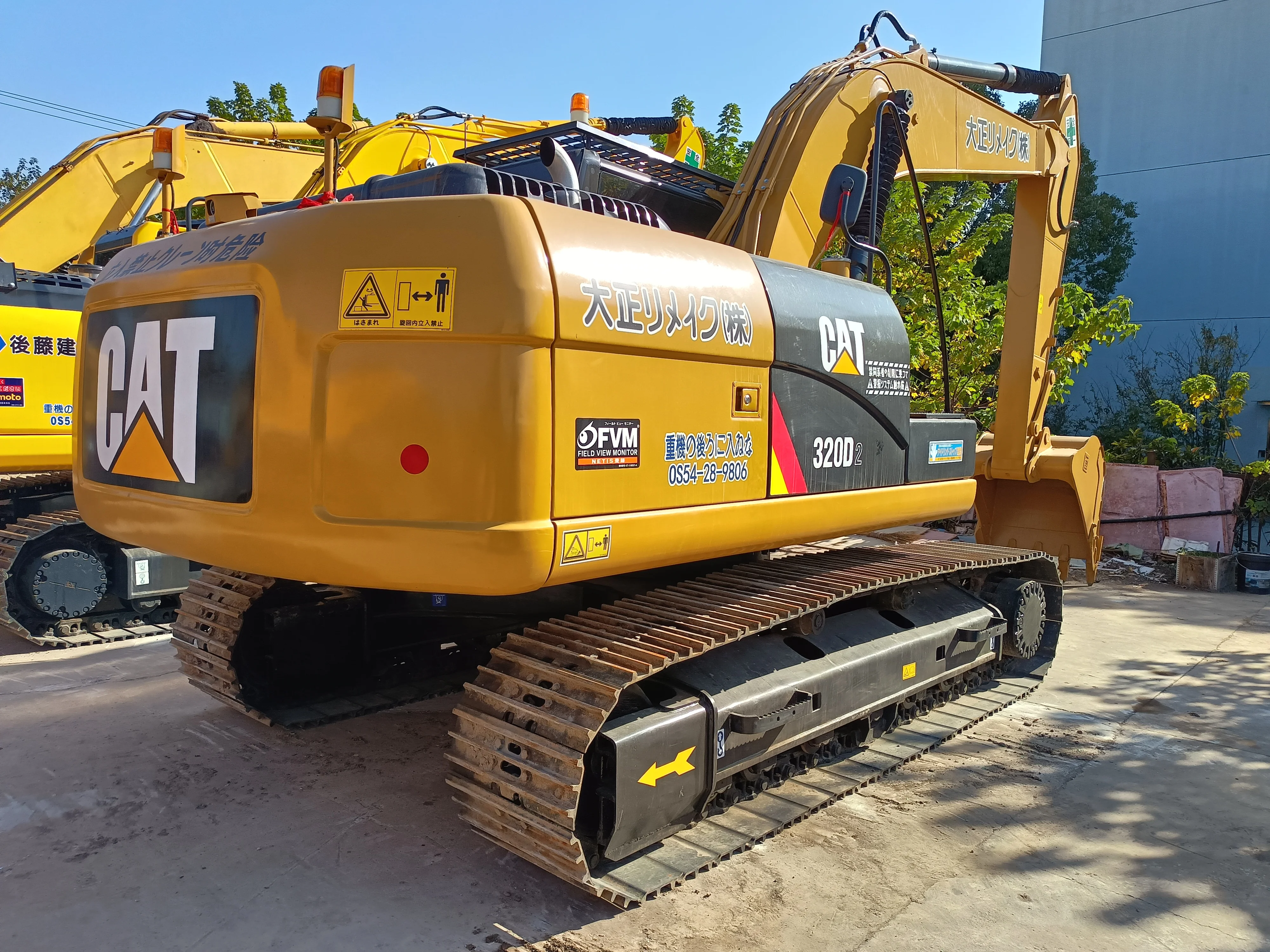 on sale Japan original CAT320D 2 used excavators caterpillar 20ton crawler heavy equipment cat320 Second hand digger