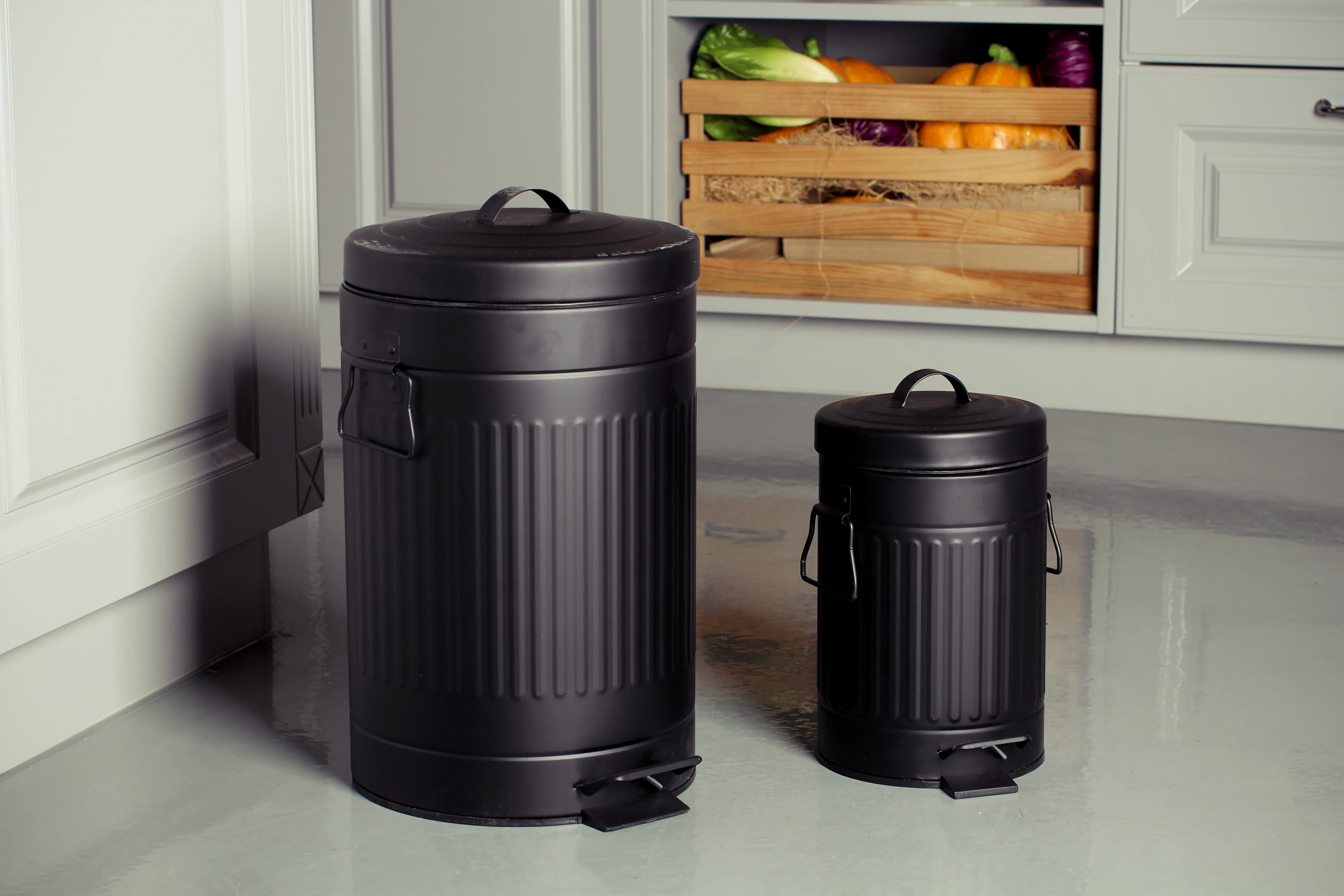 Round Rubbish Bin Removable Inner Garbage Trash Foot Pedal Waste Bin Garbage Bin Pedal Outdoor