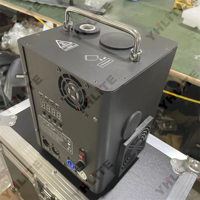 600W 750W DMX Cold Spark Machine for Weddings and Parties 6-Piece Aluminum Flight Case Stage Cold Sparkler and Fountain Machine