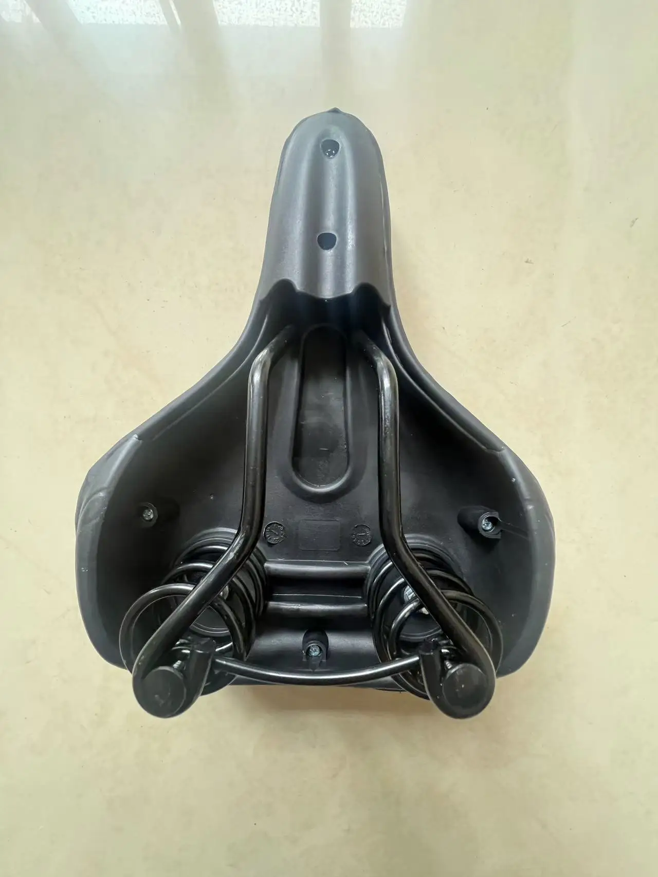 New design Best-Selling Comfortable Bicycle Seat Bike Accessories Use For Road/Mountain Bike Seat FY-2012