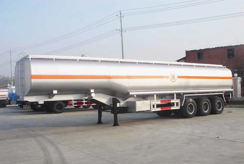 Best quality used fuel oil tank semi trailer 4000 liters fuel tank trailers semi-trailer