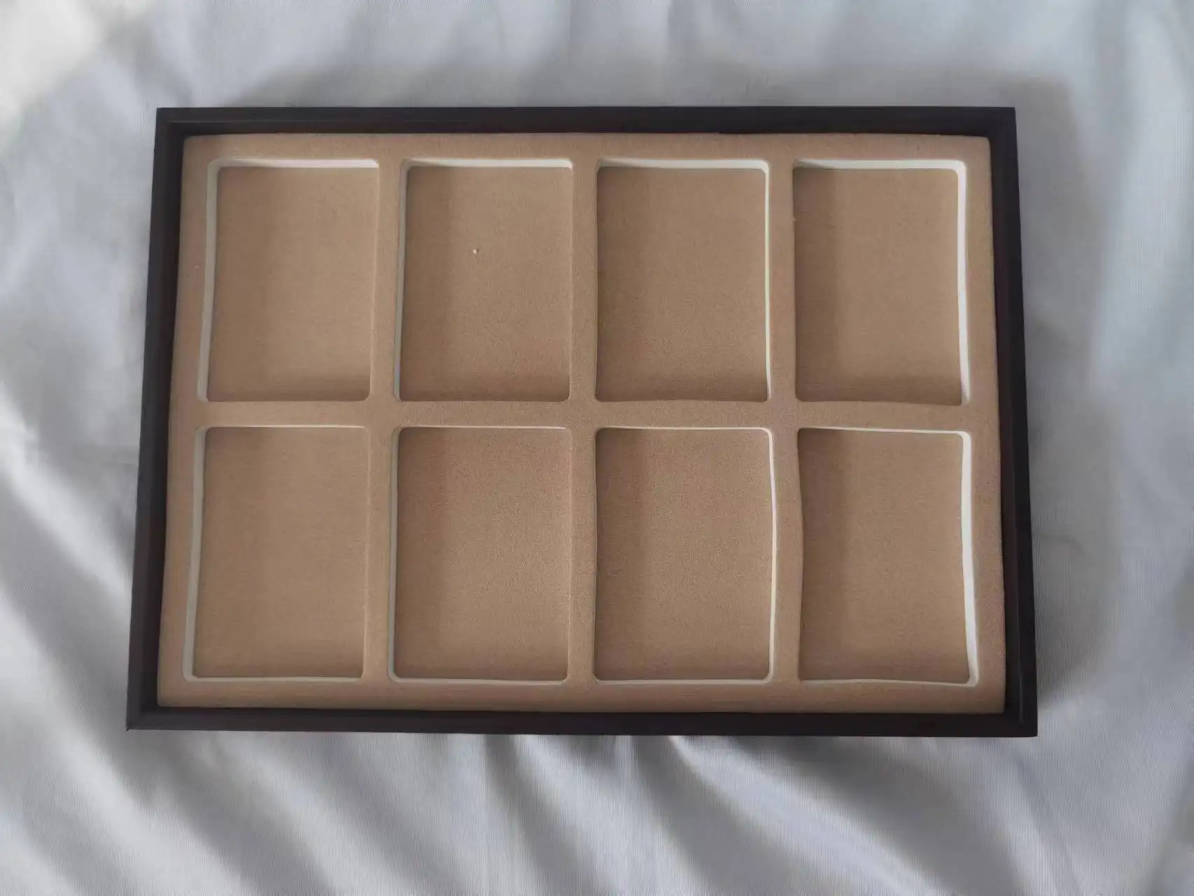 High-End Temporary Jewelry Display Boxes Made Premium Peach Wood Necklaces Bracelets Anklets Other Jewelry Packaging Needs