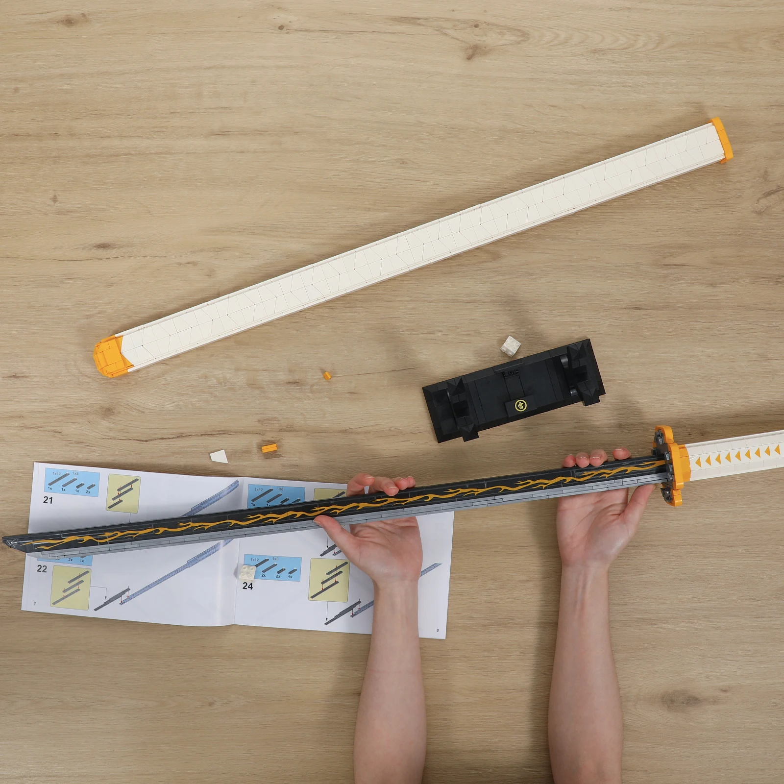 Anime Cosplay Demon Sword Building Blocks with Scabbard and Stand Holder, Katana Samurai Toy Sword Building Kit