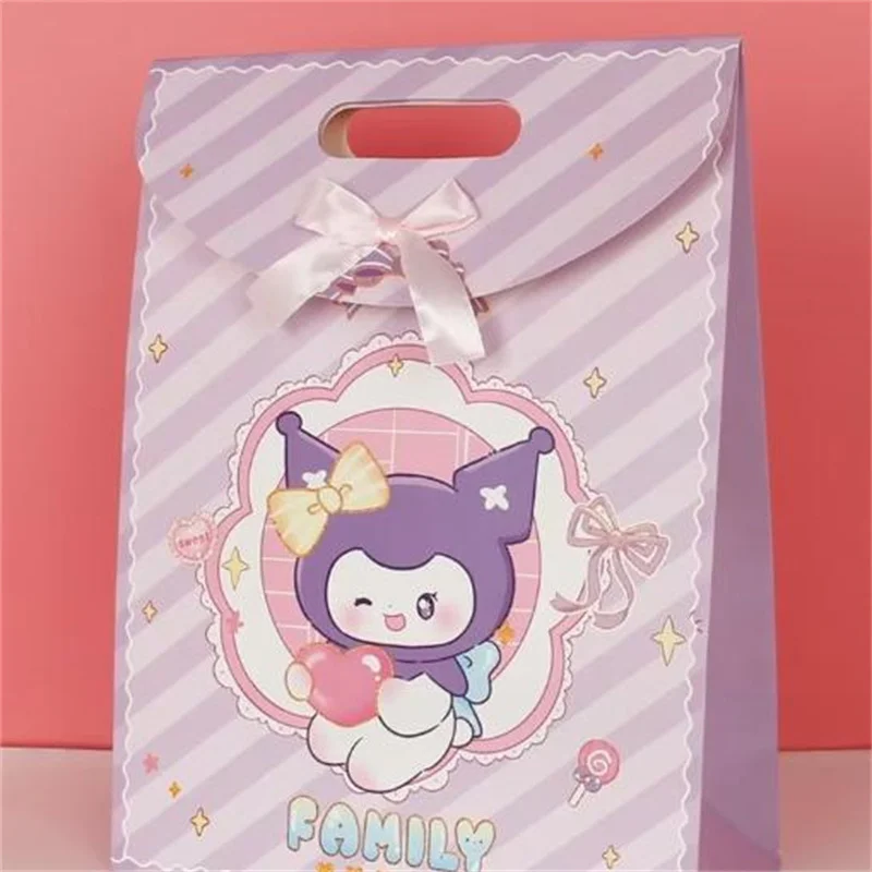 Custom Logo Luxury Gift Bags Wholesale Colorful Designed Printing Cute Reusable Shopping Party Present Bag With Handle