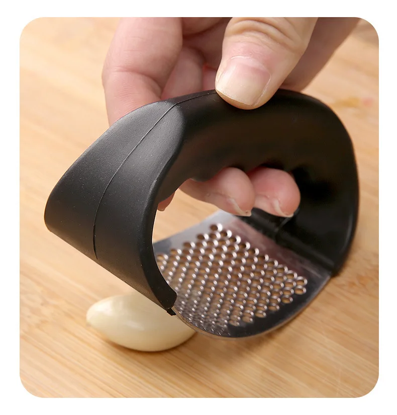 Wholesale Garlic Crusher Kitchen Food Cutter Tool New Stainless Steel Garlic Press Handheld Stainless Steel Garlic Press