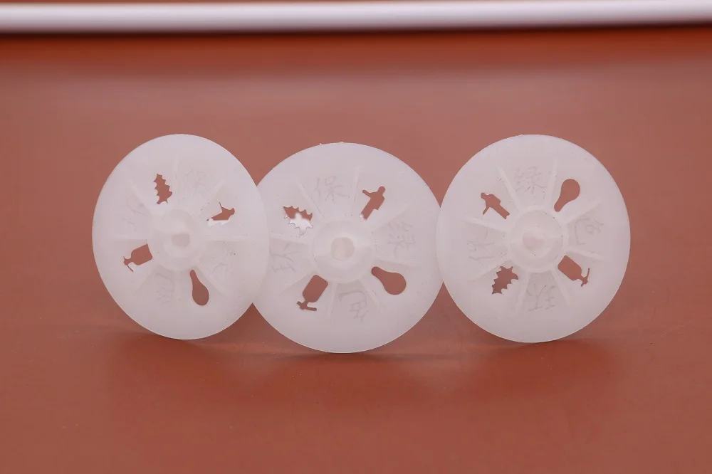 High quality insulation board with extended split nails for inner and outer walls