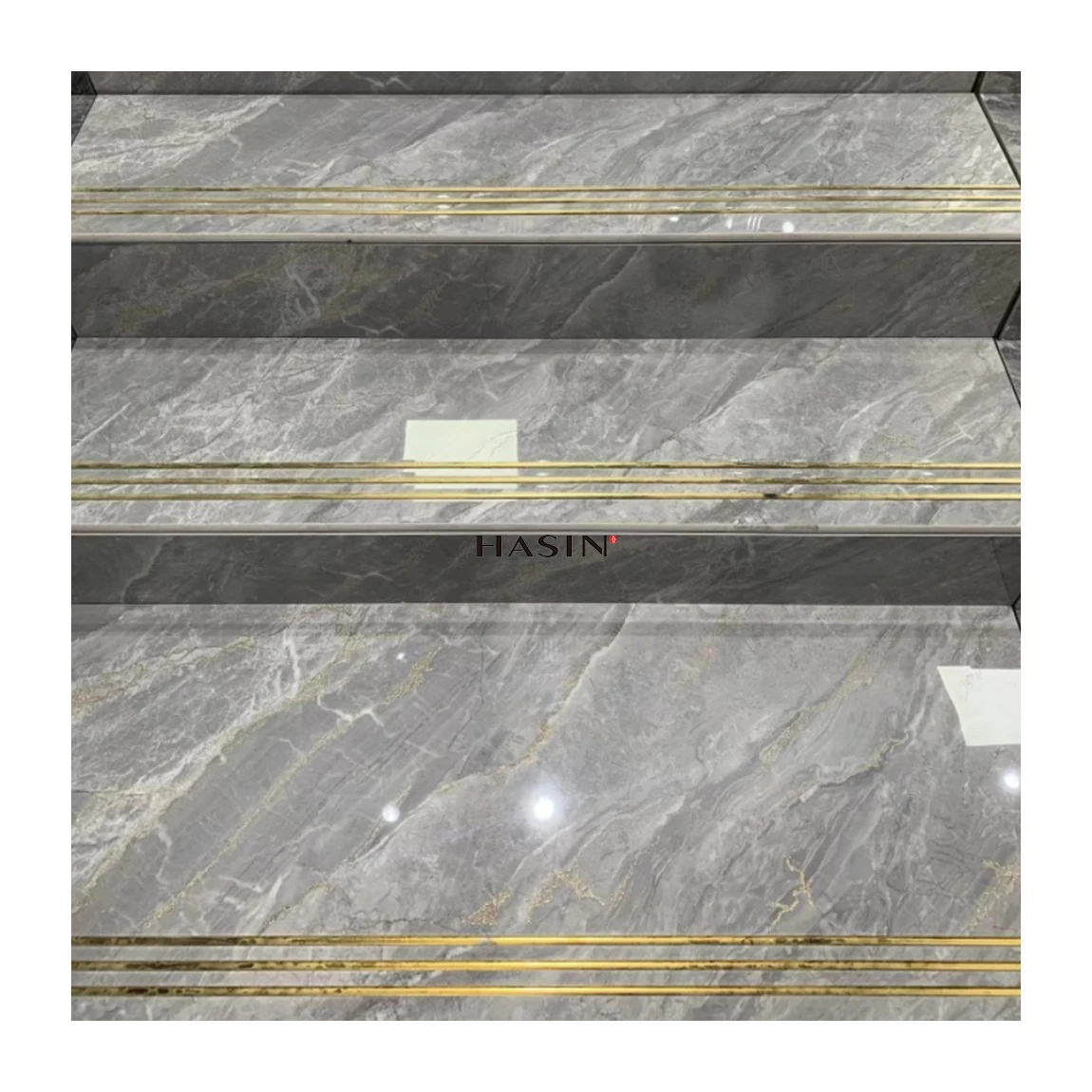 Customized Porcelain Tiles For Stairs Grey Color Carrara White Glossy Porcelain Marble Tiles For Stairs Made In China